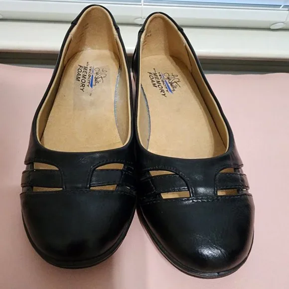 Life Stride Shoes Life Stride Velocity With Memory Foam Poshmark